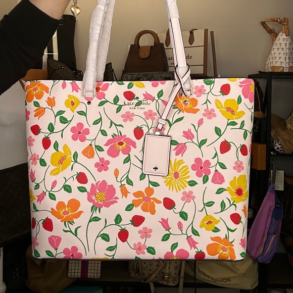 Kate Spade KG752 Strawberry Garden Large Tote | Pink Multi Floral | NWT $399 - Picture 4 of 11
